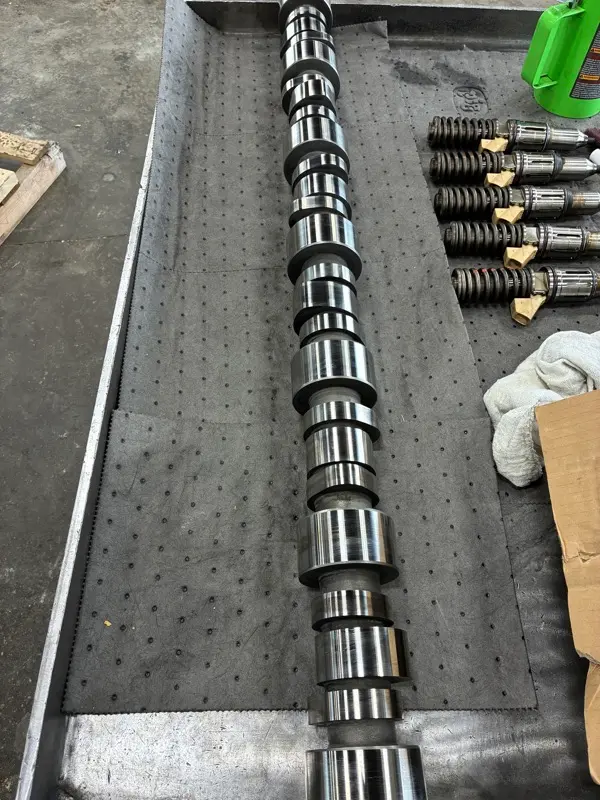 Camshaft image 1