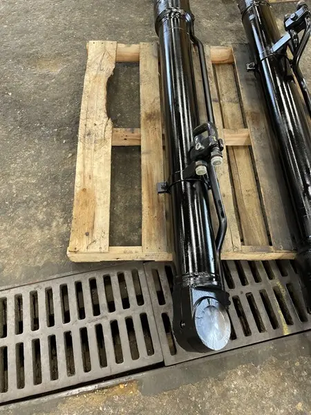Cyl/Boom image 1