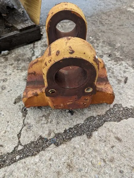 Bracket image 1