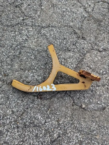 Bracket image 1