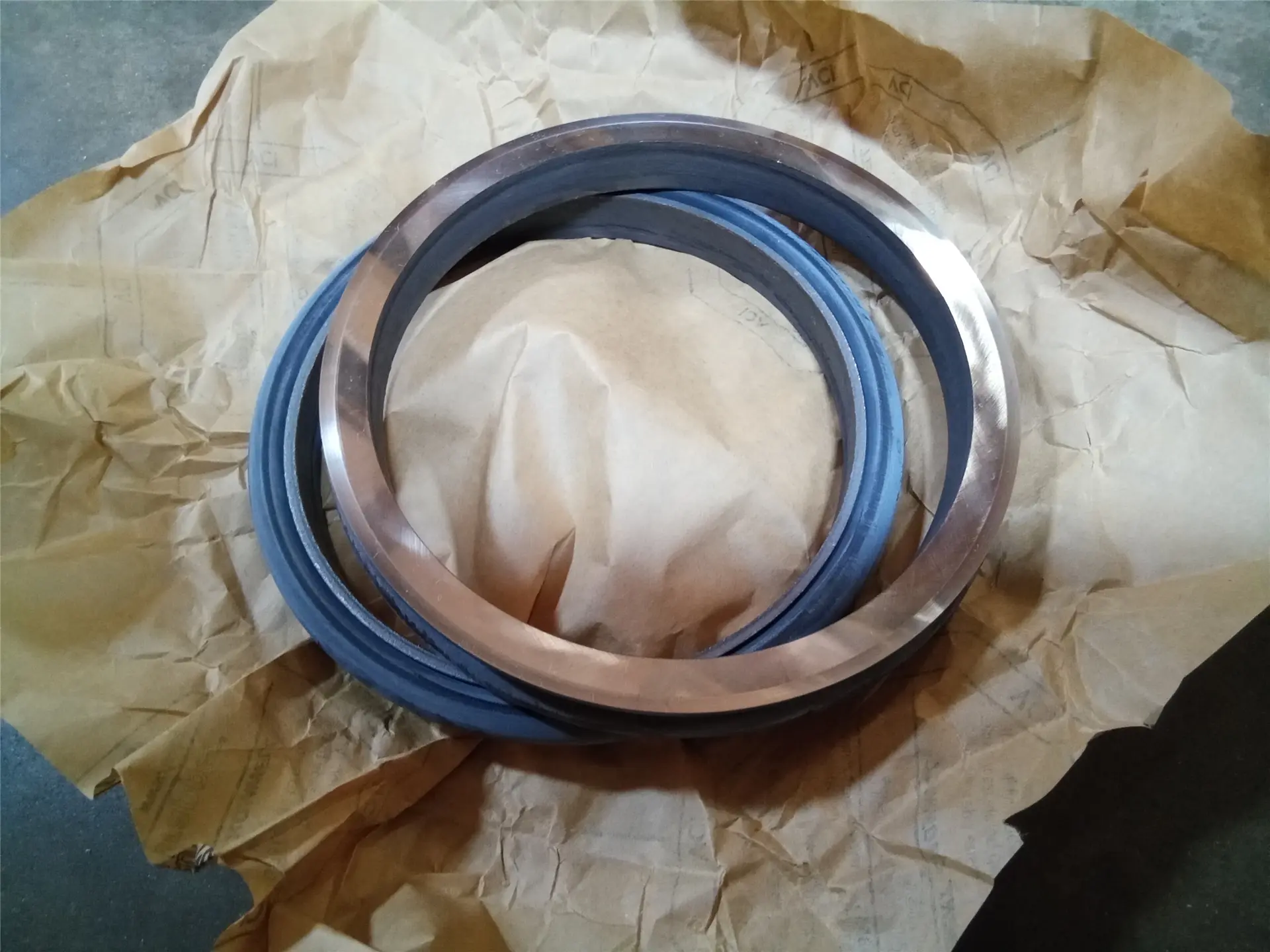 NEW SEAL image 1