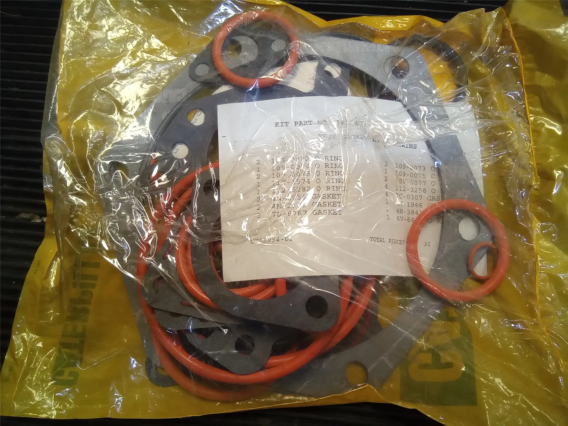 NEW GASKET KIT image 1