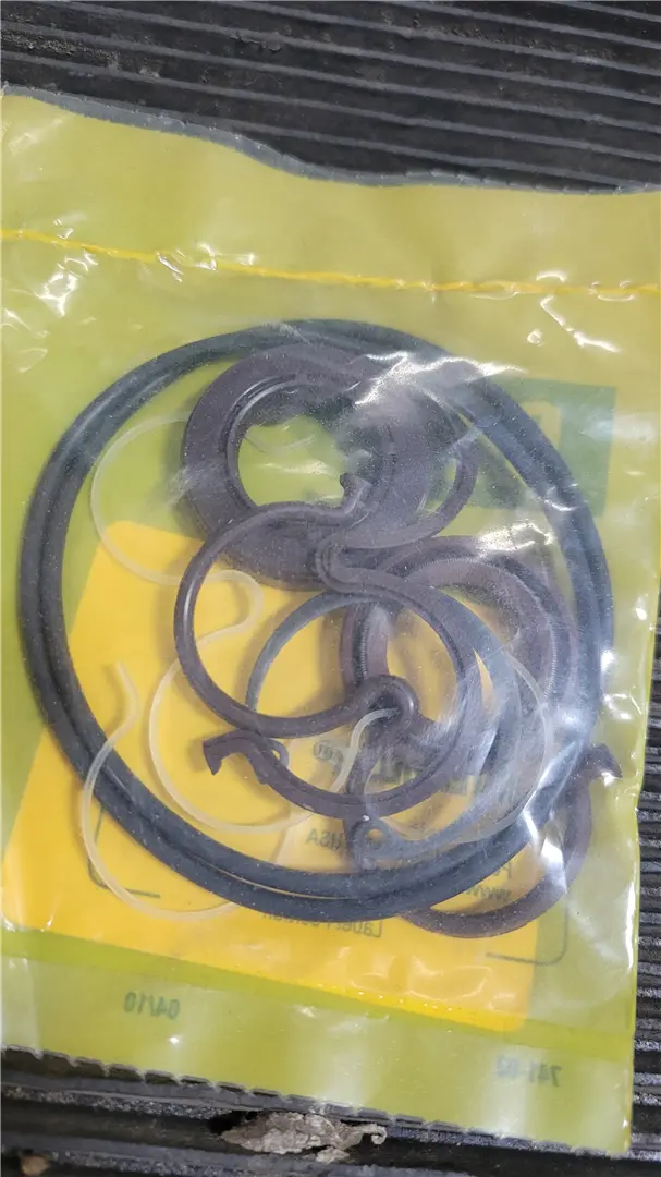 NEW SEAL KIT image 1