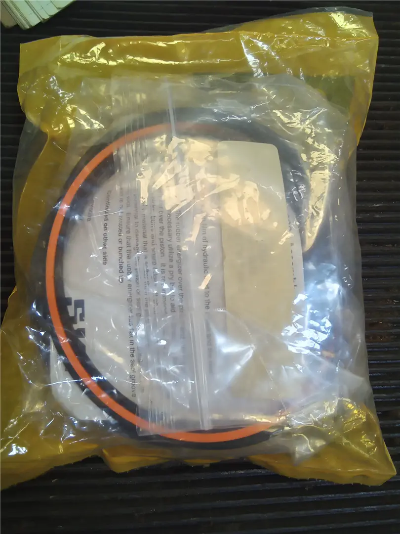 NEW SEAL KIT image 1