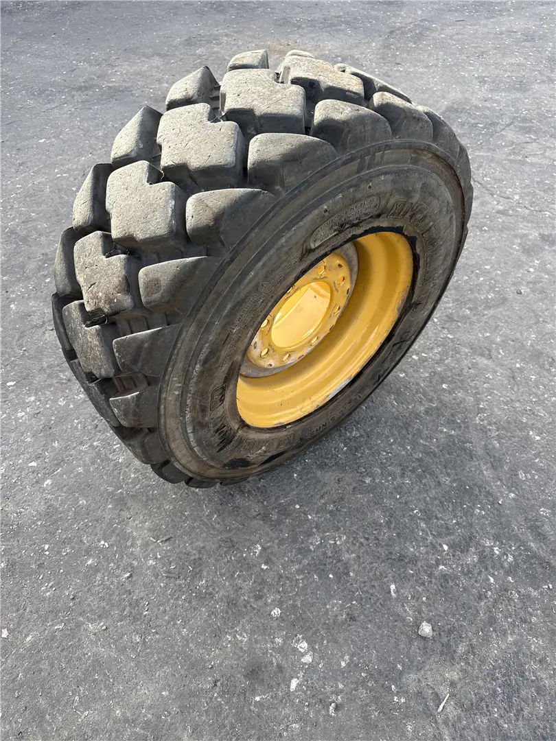 NEW LH TIRE GP image 1