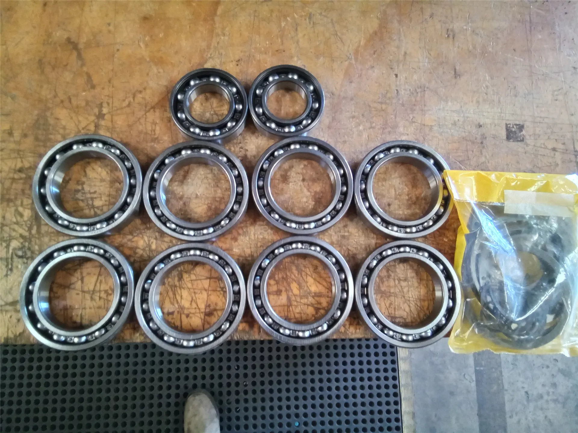 NEW BEARING KIT image 1