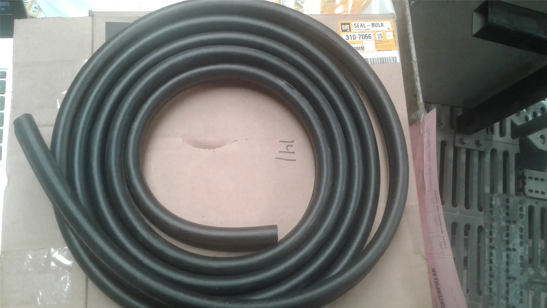 NEW SEAL-BULK image 1