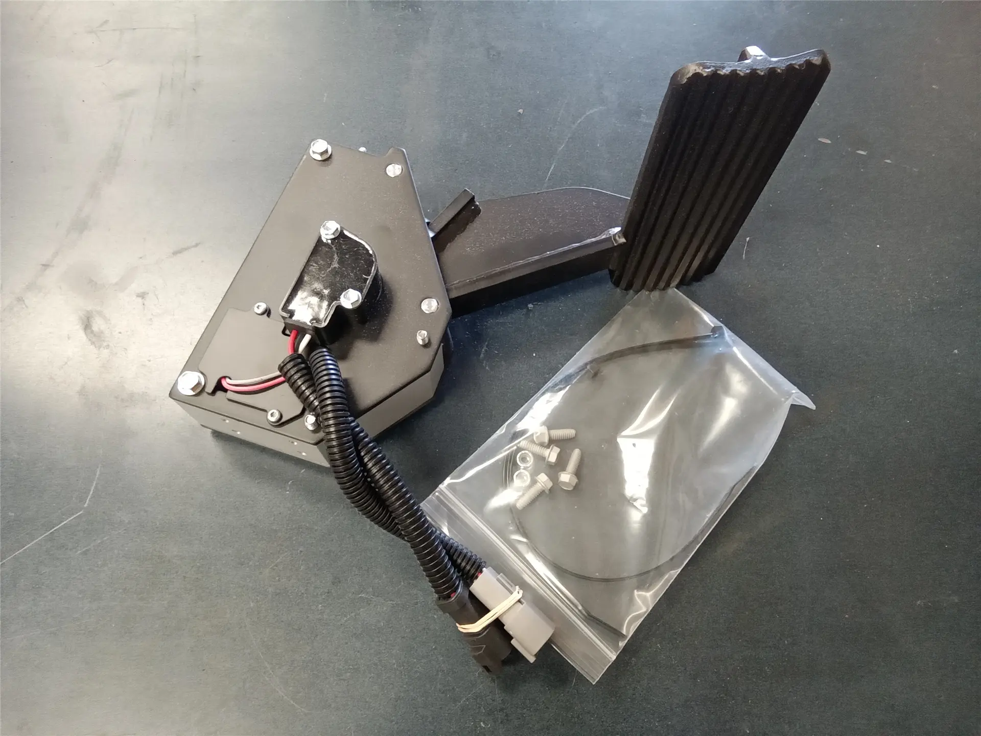 NEW PEDAL GP image 1