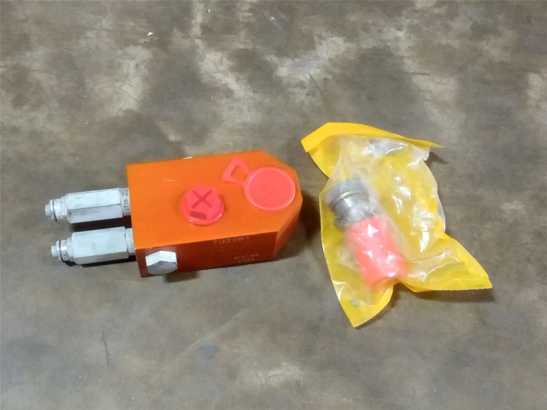NEW RELEIF VALVE image 1