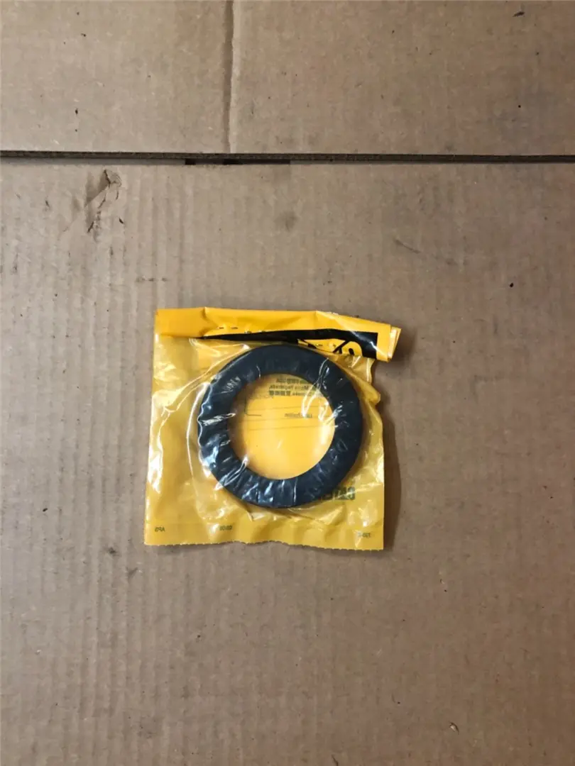 GROMMET image 1