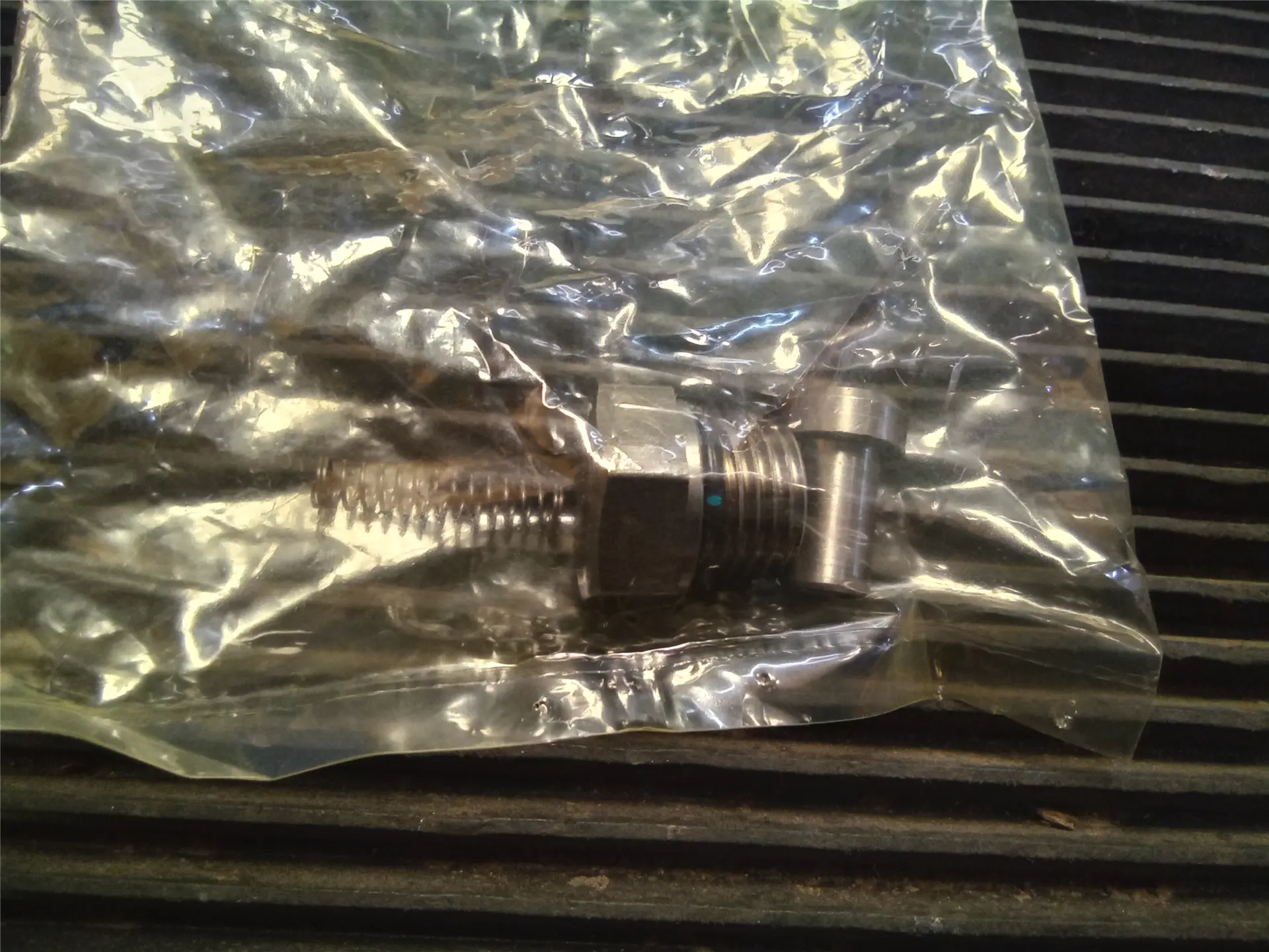 NEW CHECK VALVE image 1