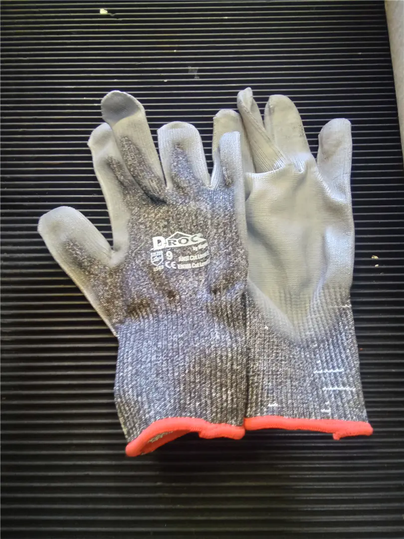 NEW GLOVE image 1