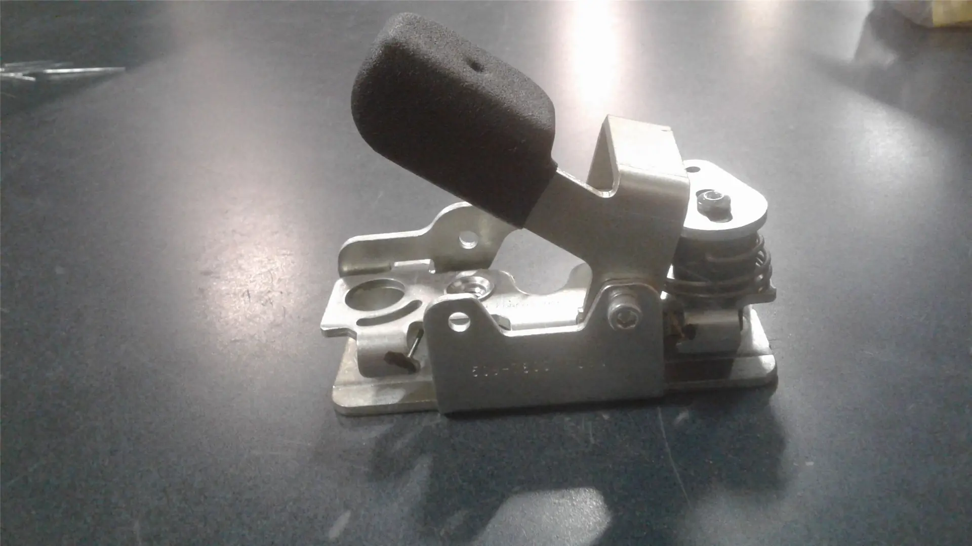NEW LATCH AS image 1
