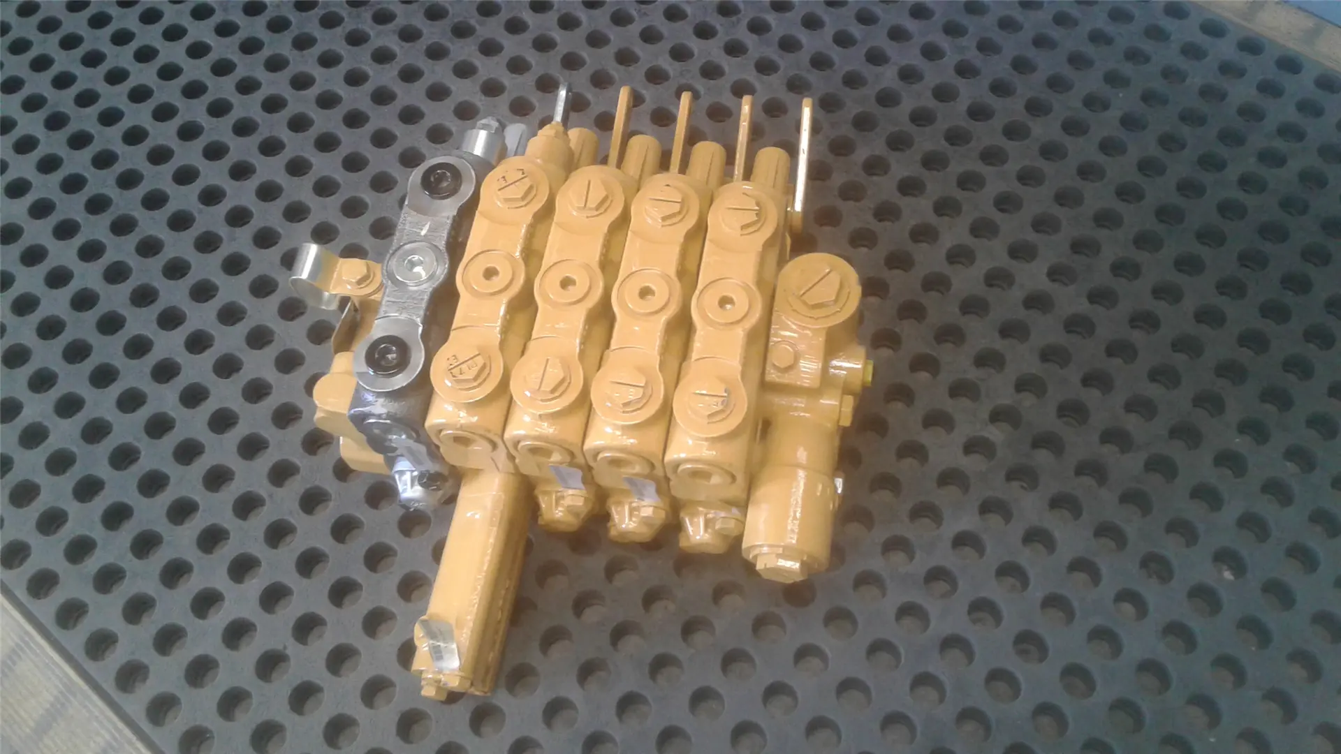 NEW VALVE 5 BANK image 1