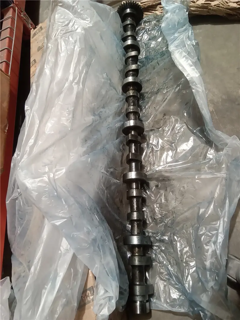 NEW CAMSHAFT image 1