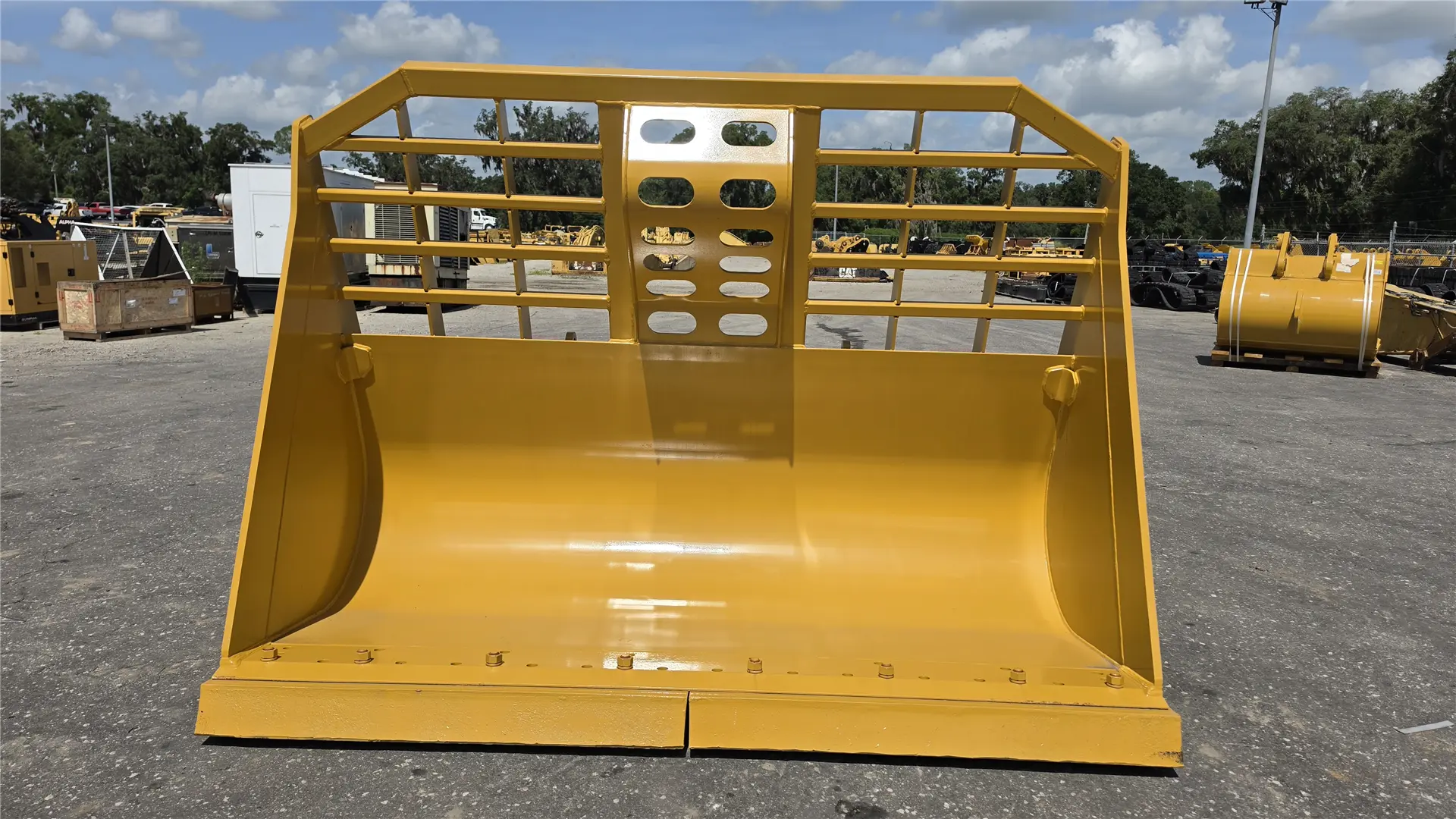 NEW 119INCH BUCKET image 1