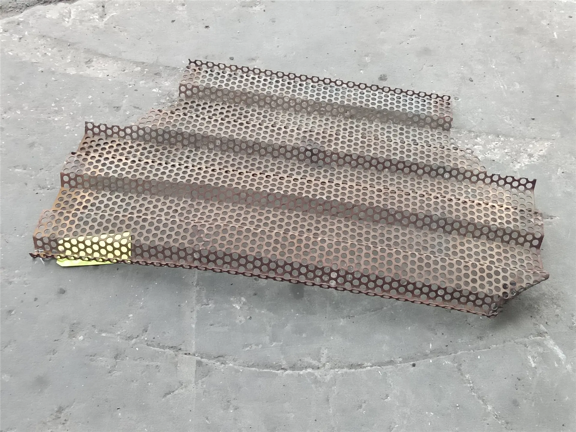 USED GRILL image 1