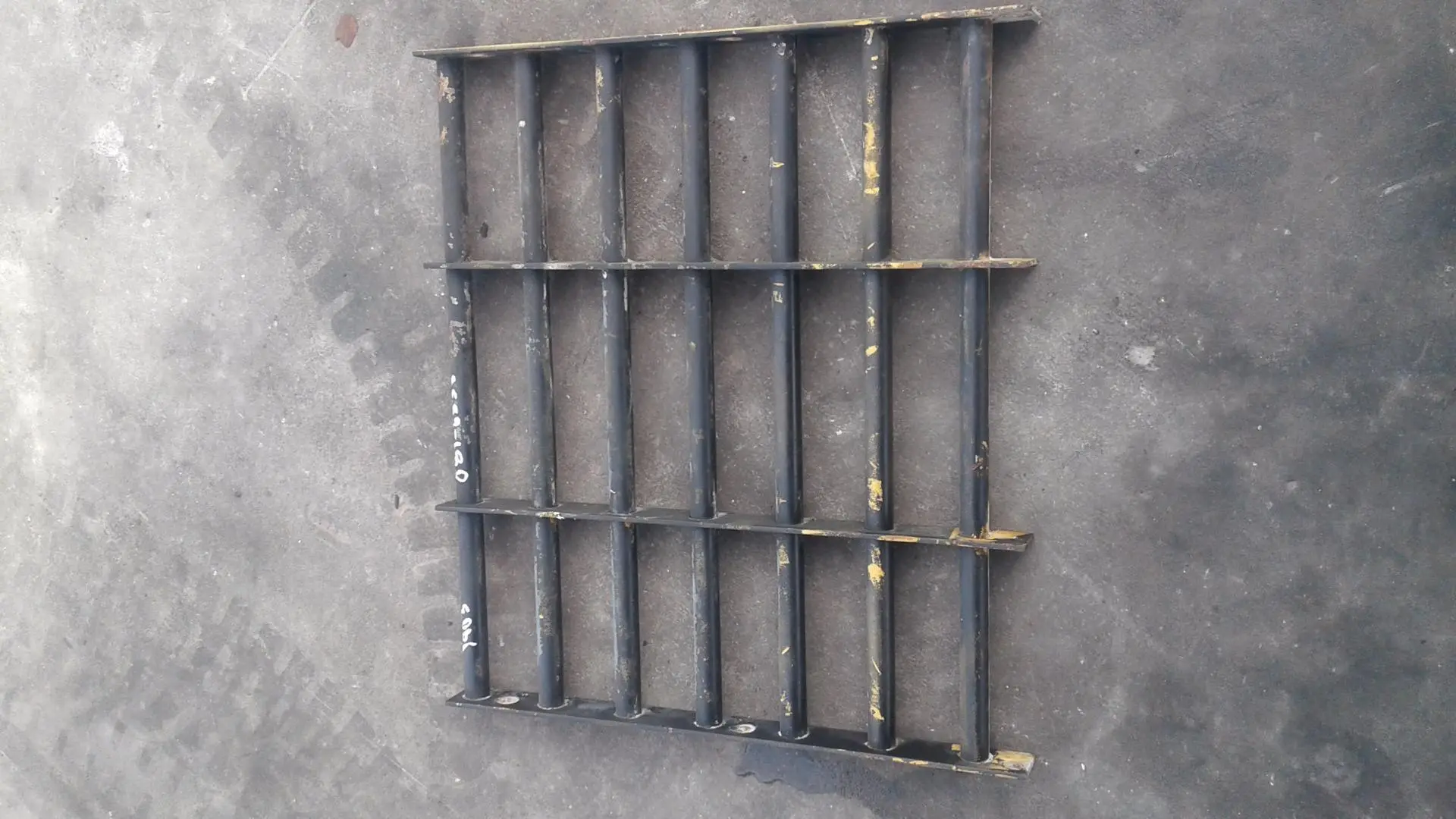 USED GRILL image 1