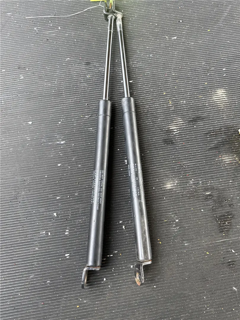 USED GAS SPRING image 1