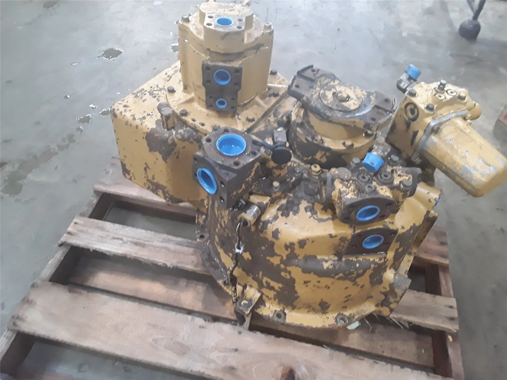 USED TORQUE CONVER image 1