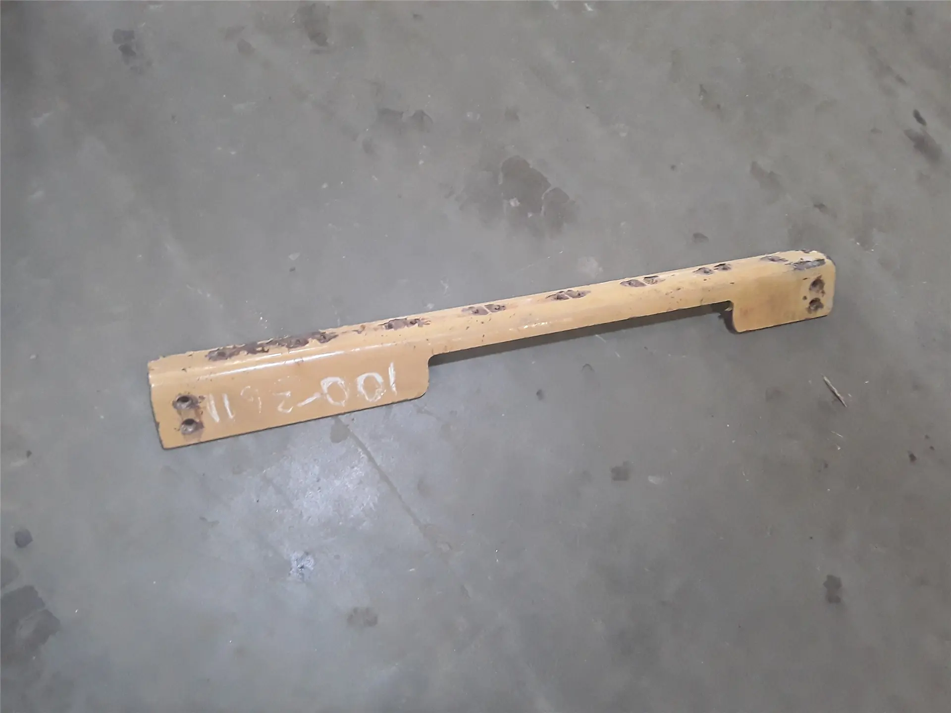 USED BRACKET image 1