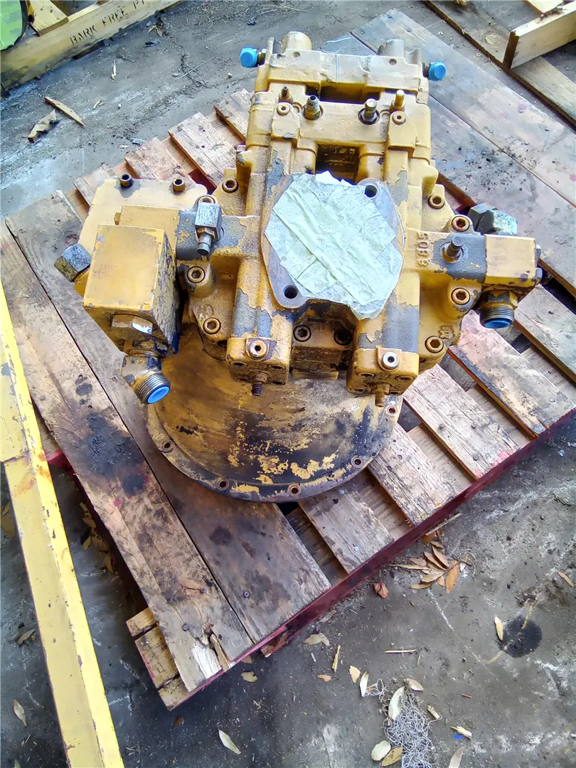 USED HYDRAULIC PUM image 1