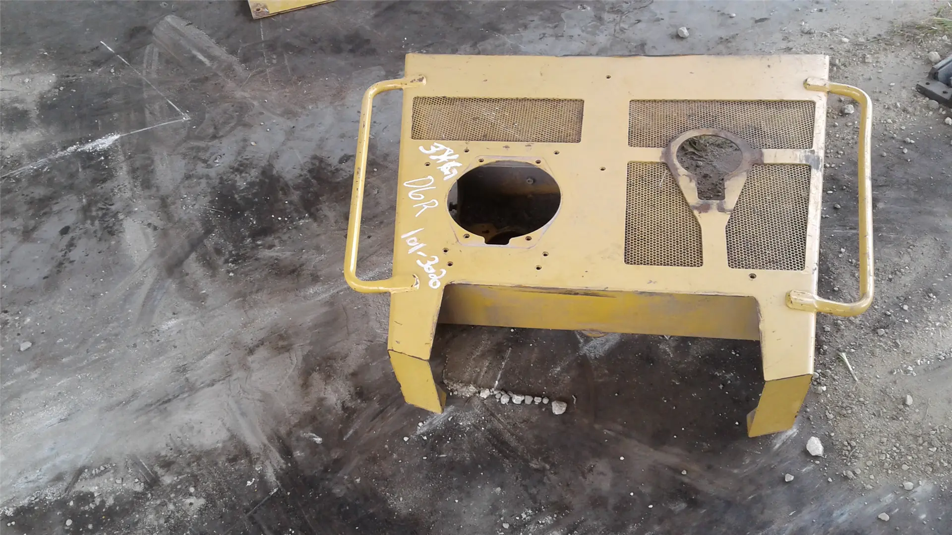 USED HOOD image 1