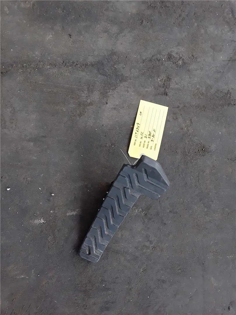 USED PEDAL AS image 1