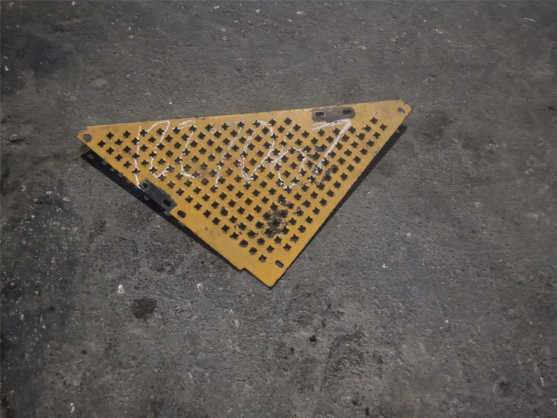 USED TREAD PLATE image 1
