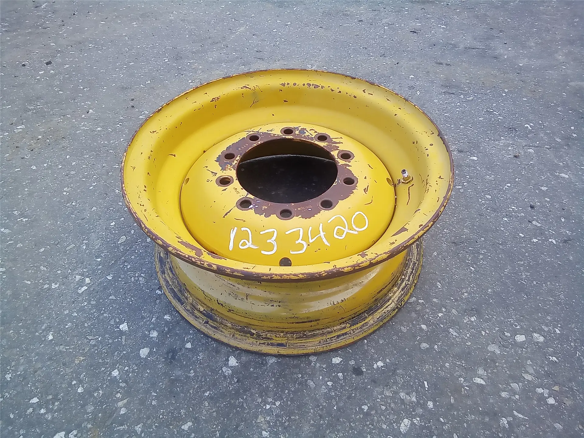 USED RIM AS image 1