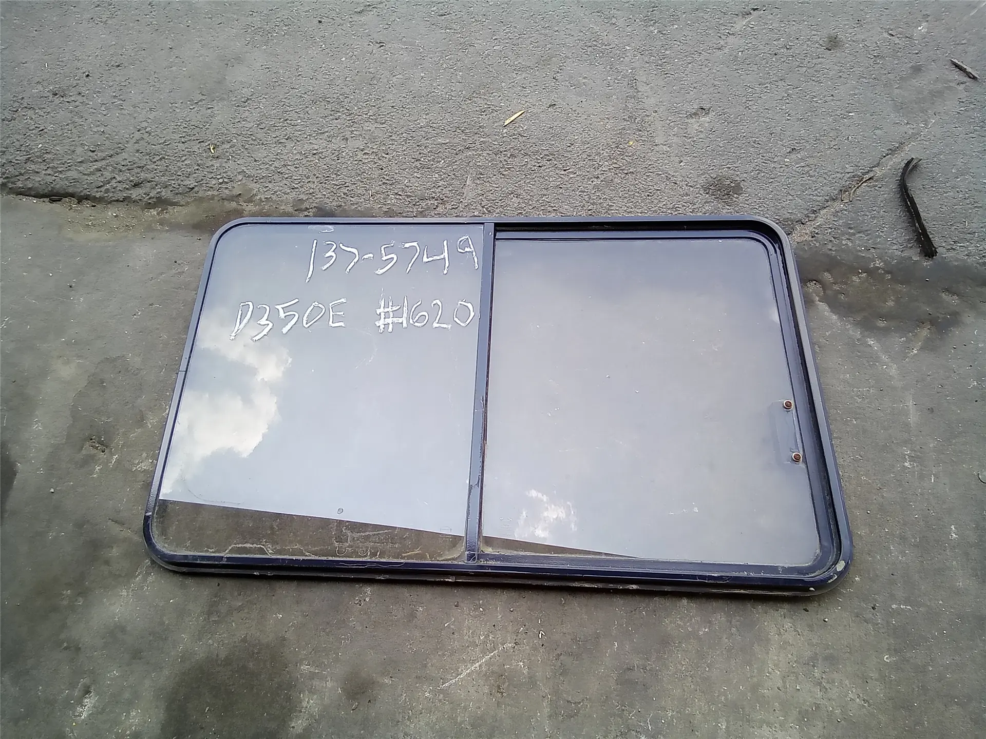 USED RH WINDOW image 1