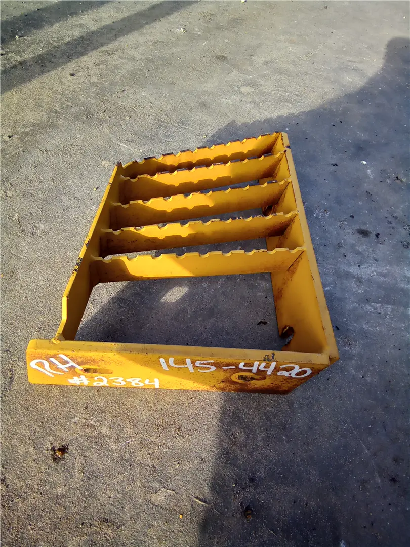 USED RH STEP image 1