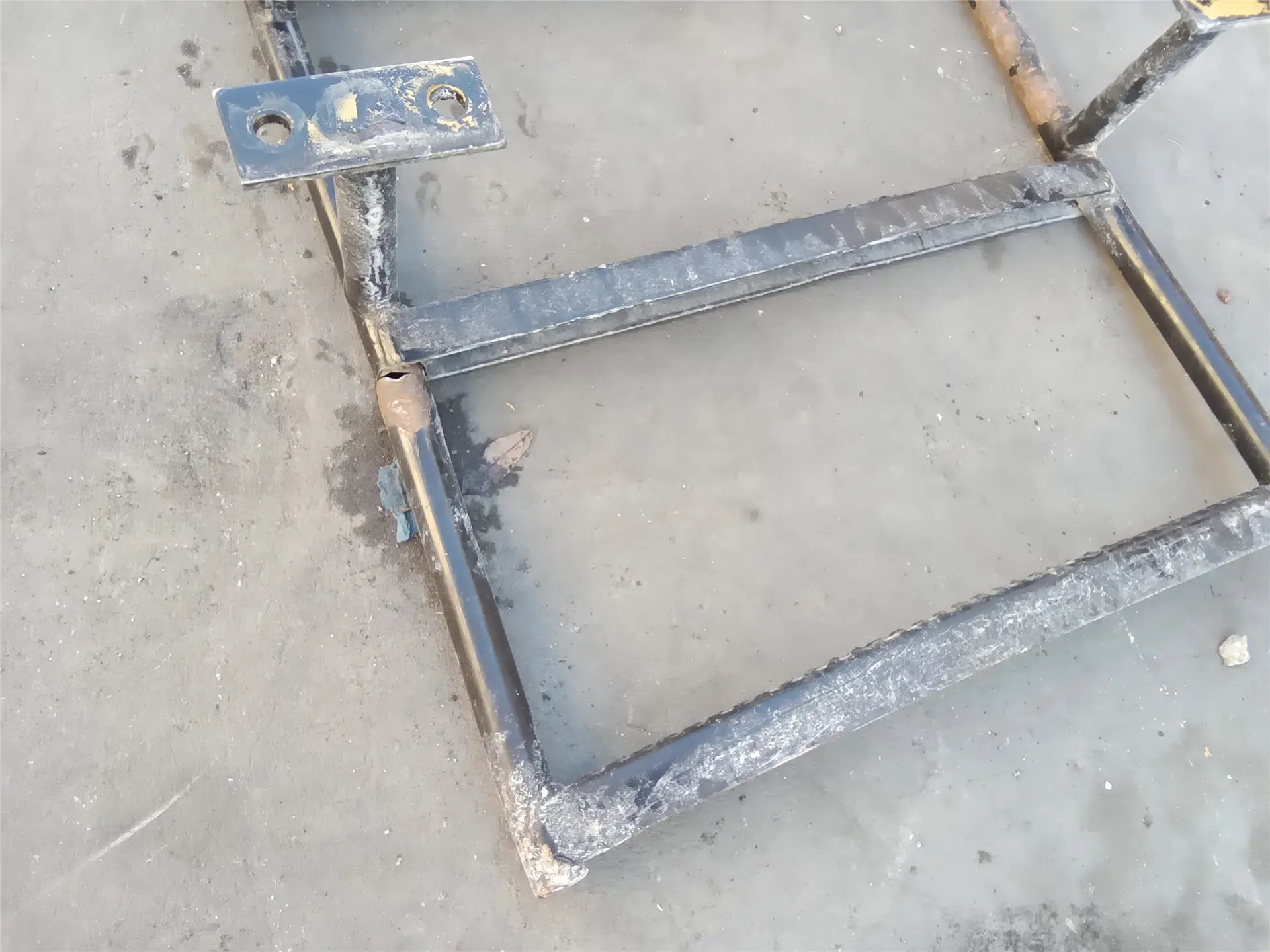 USED LADDER HAND R image 1