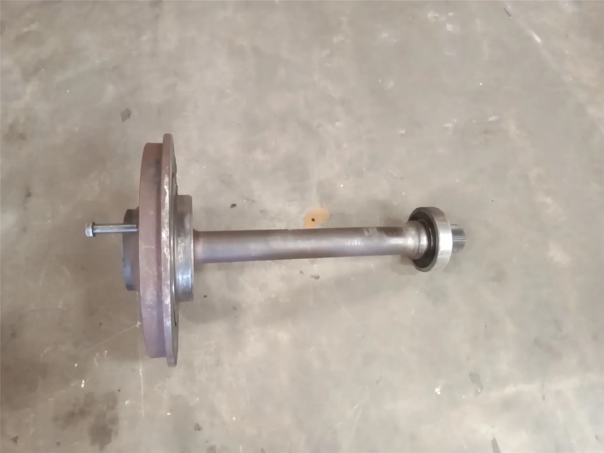 USED SHAFT WITH FL image 1