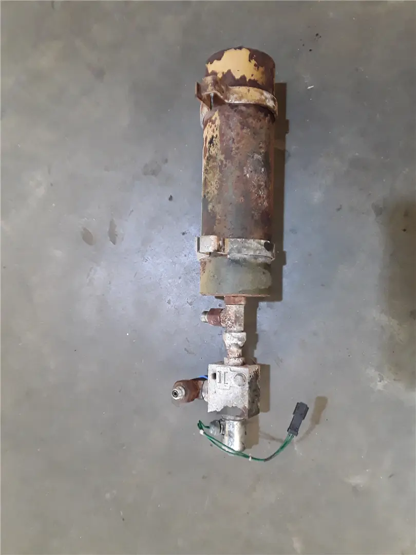 USED ACCUMULATOR G image 1