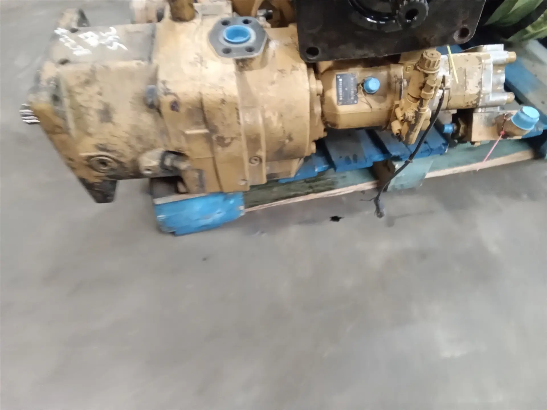 USED PUMPMTG GP HY image 1