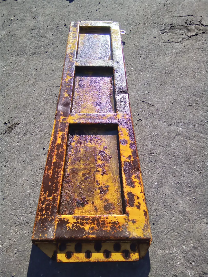 USED TAILGATE image 1