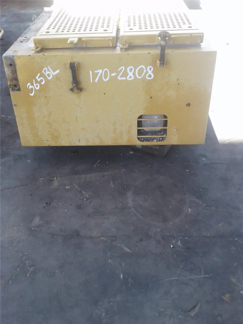 USED TOOL BOX image 1