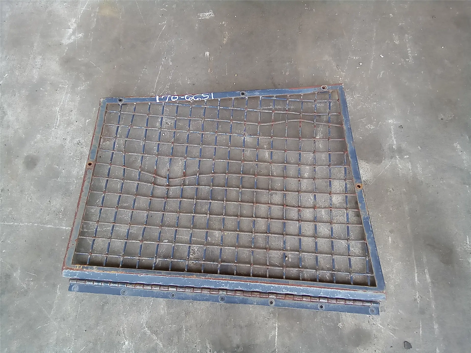 USED SCREEN image 1