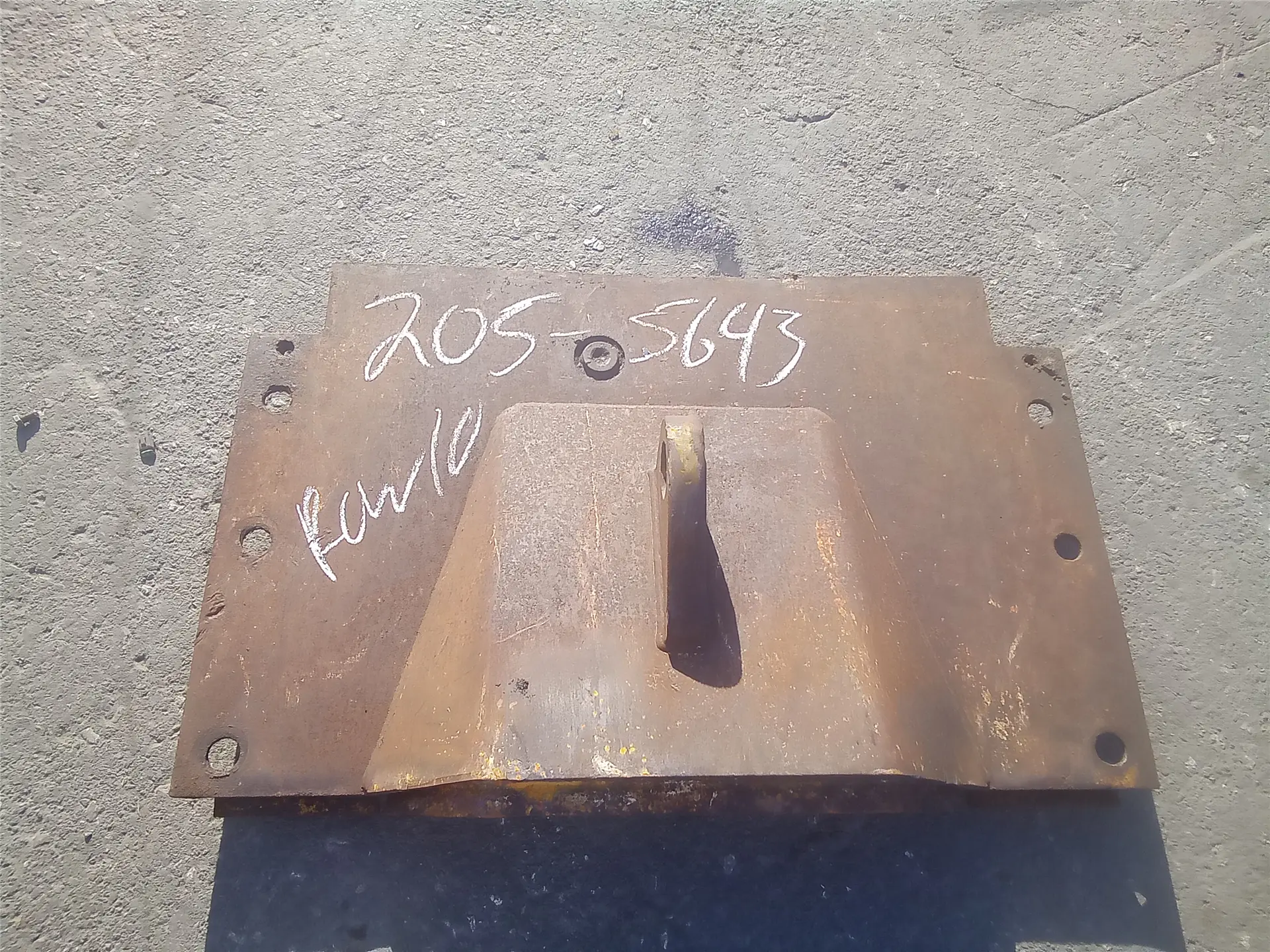 USED BOTTOM GUARD image 1