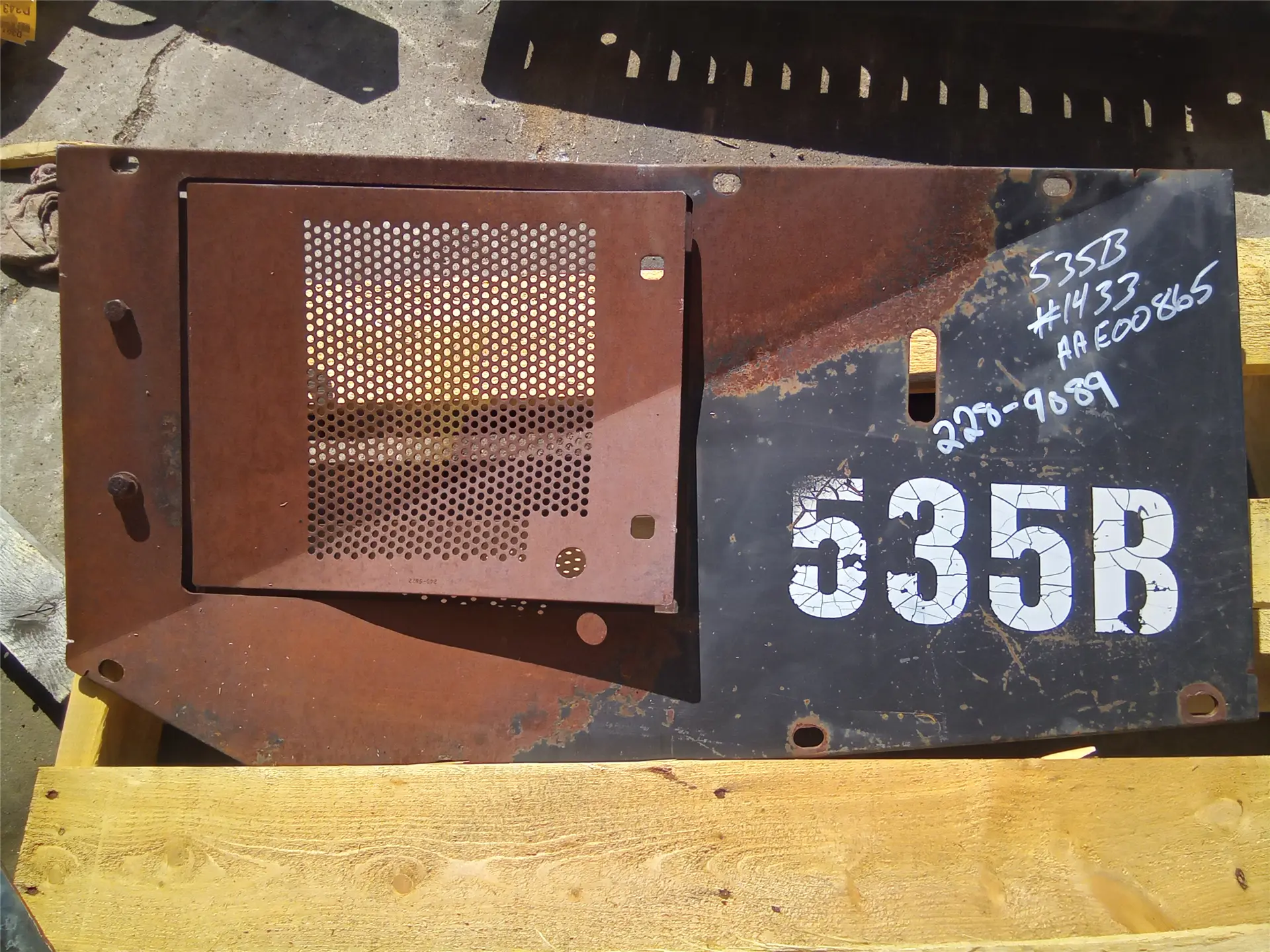 USED LH PANEL image 1