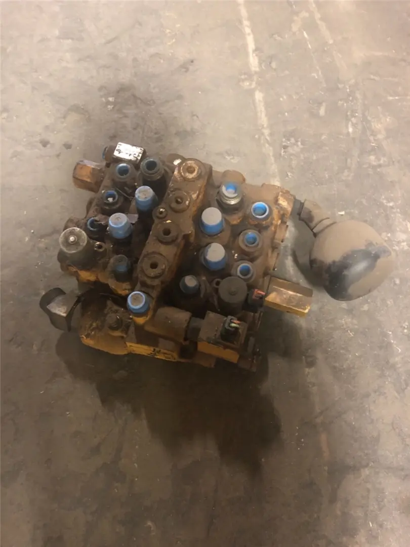 USED VALVE GP image 1
