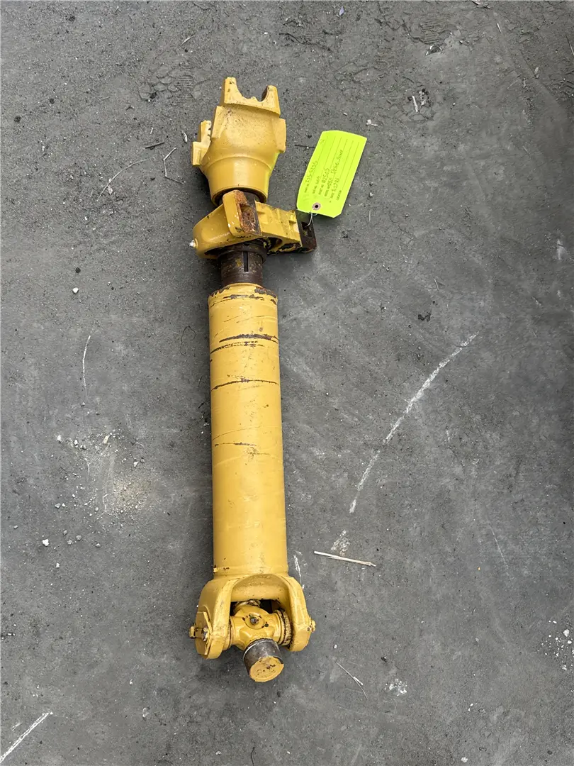 USED DRIVESHAFT image 1