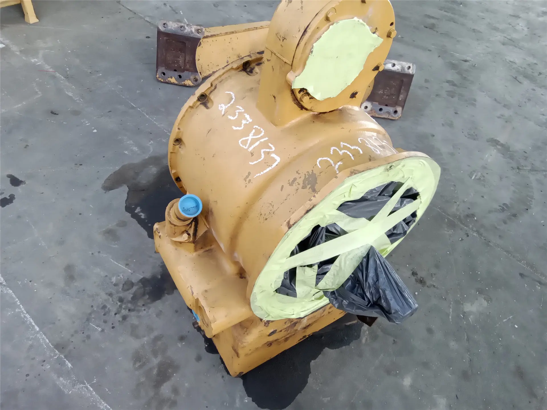 USED TORQUE CONVER image 1