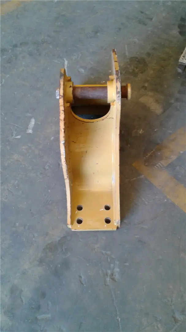 USED D6K DRAWBAR image 1