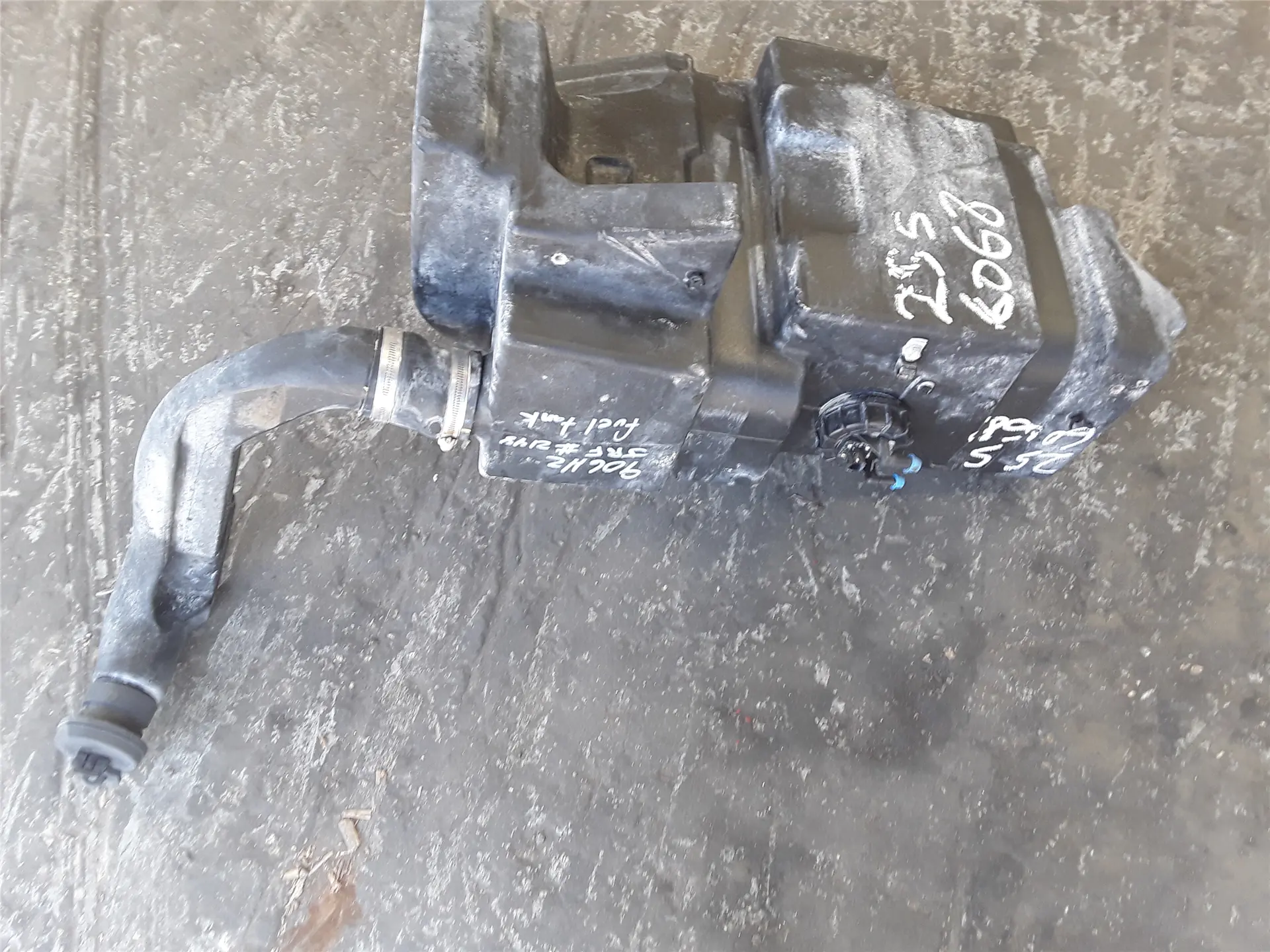 USED FUEL TANK image 1