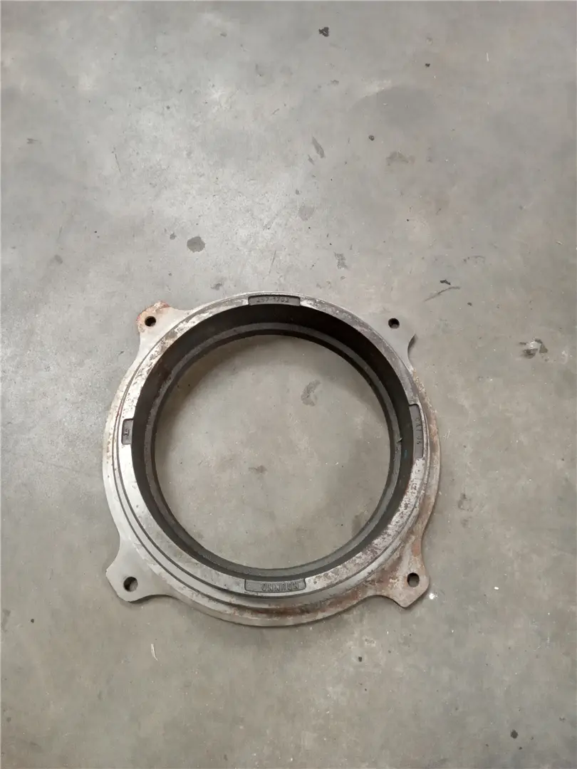USED PISTON image 1
