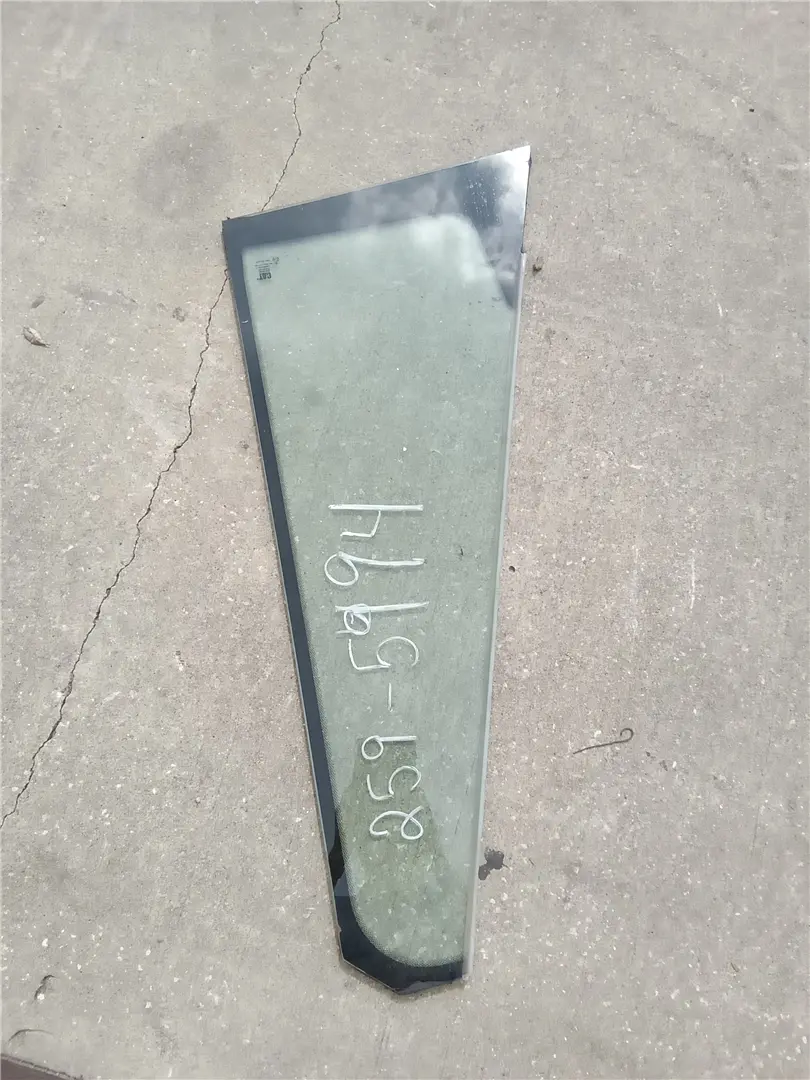 USED GLASS image 1