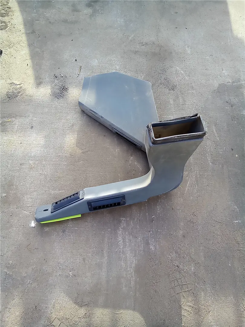 USED RH PLENUM image 1