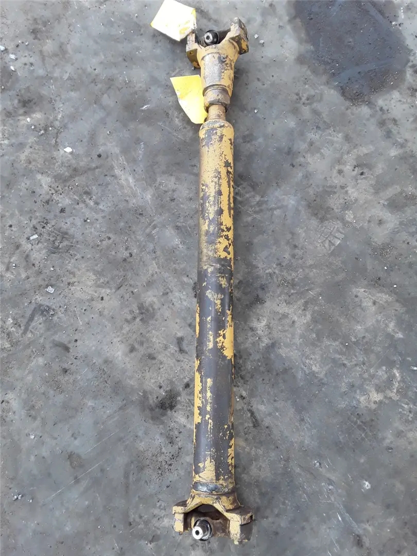USED DRIVE SHAFT image 1
